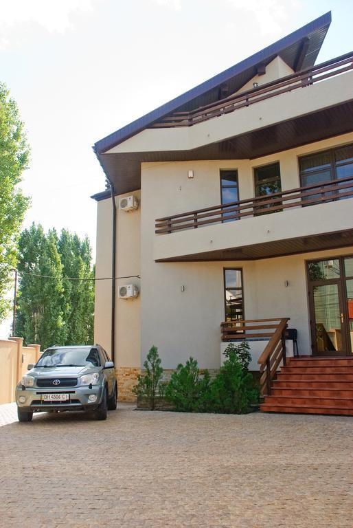 Villa Albizia Odesa Exterior photo
